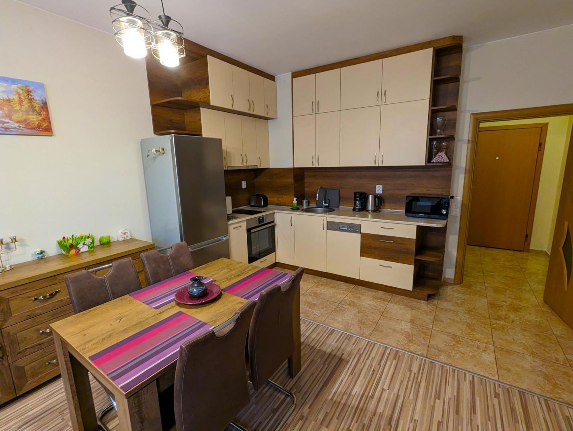 Business And Leisure Apartments In Mladost 2 With Free Garage Sofia Bagian luar foto